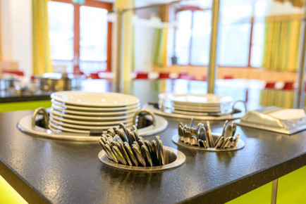 buffet-jugendhotel-wagrain-saringgut-1
