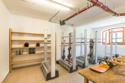 Skiraum - Jugendhotel Saringgut in Wagrain