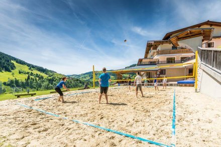 Beachvolleyballplatz - Jugendhotel Saringgut, Jugendherberge in Salzburg